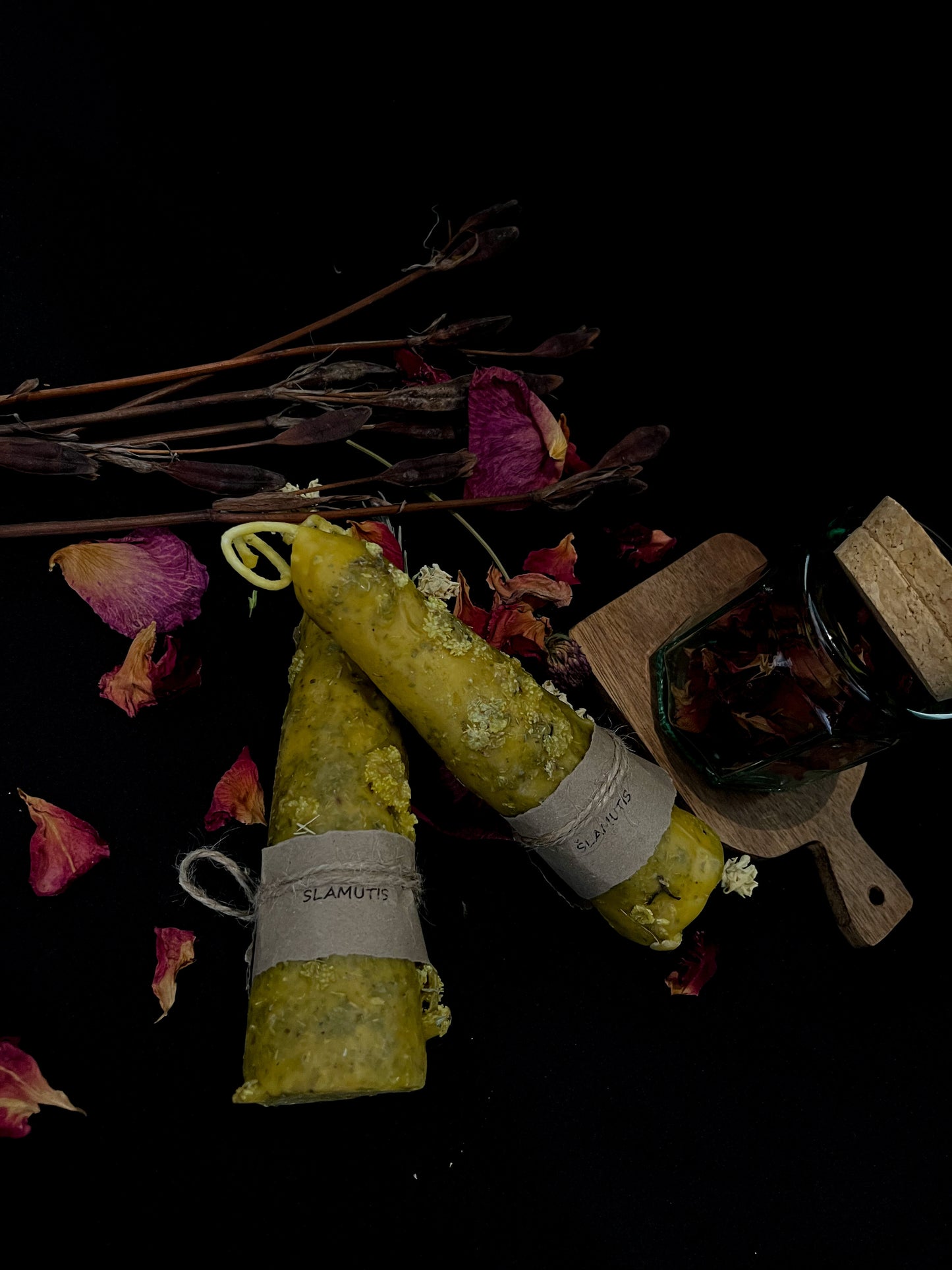 Bičių vaško žvakė su šlamučiu