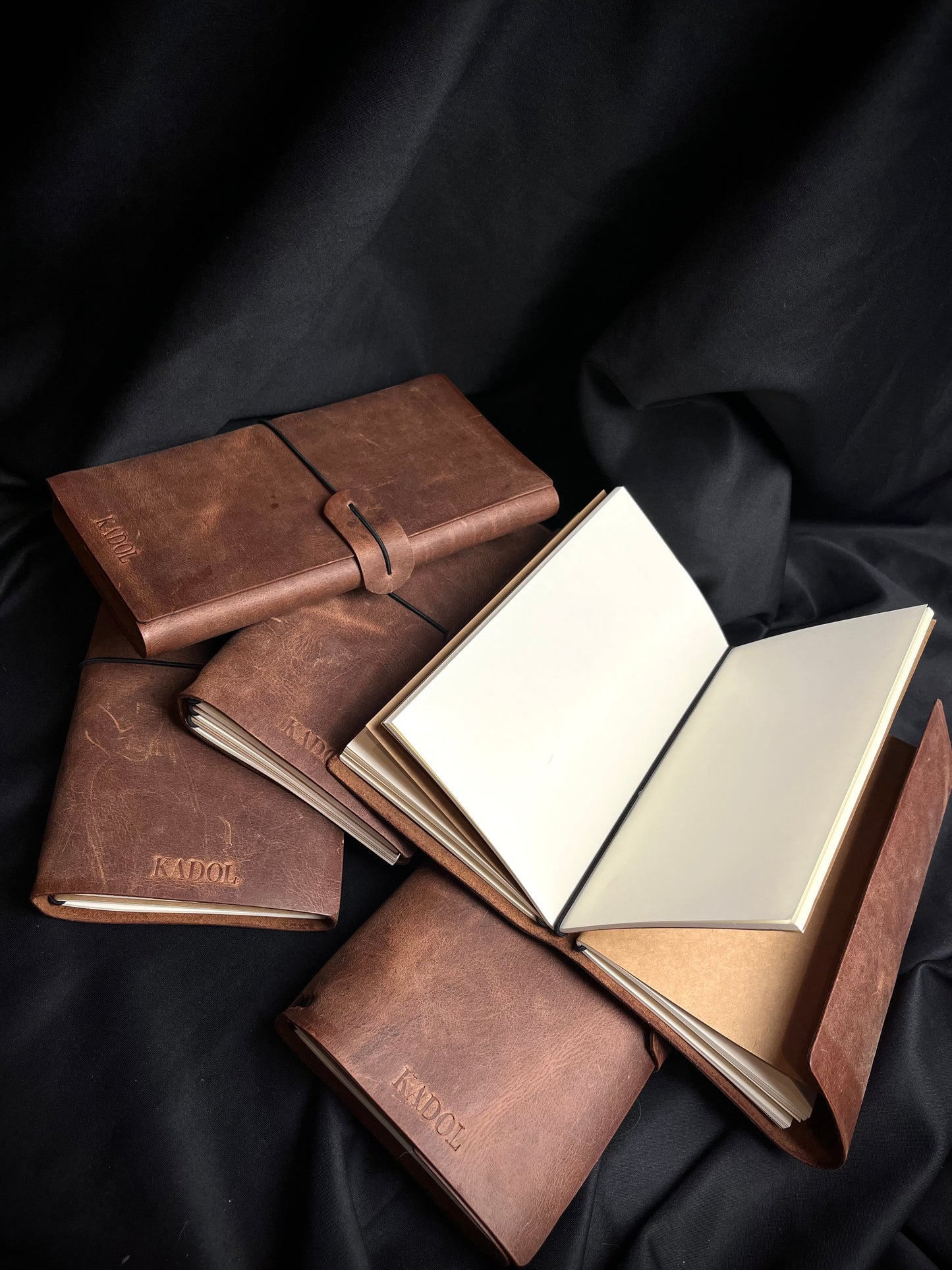 Ruda odinė užrašinė