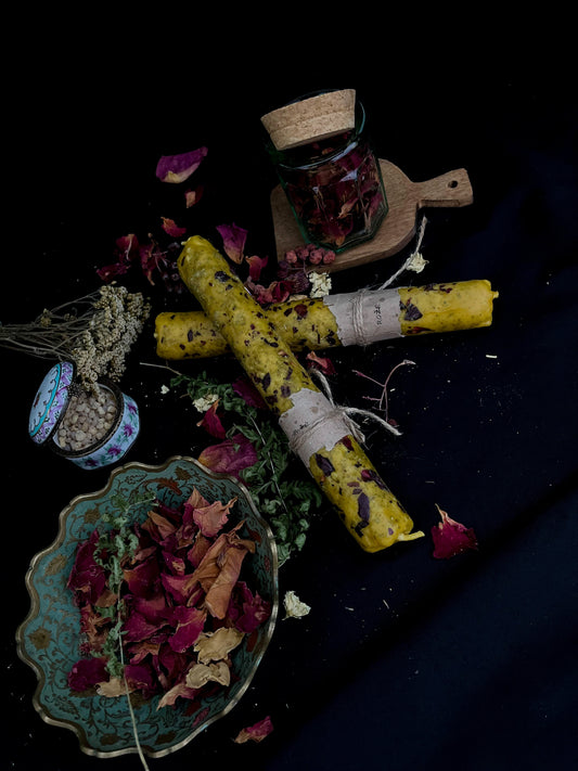 Bičių vaško žvakė su rože