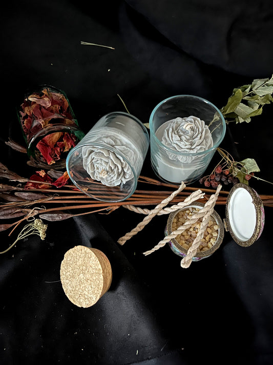 Stiklinė sojų vaško žvakė su tabako aromatu