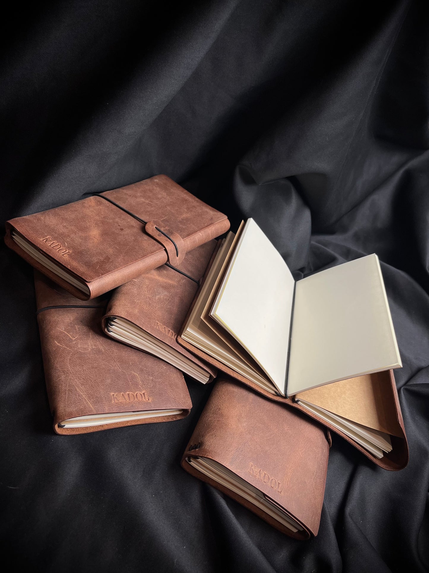 Ruda odinė užrašinė