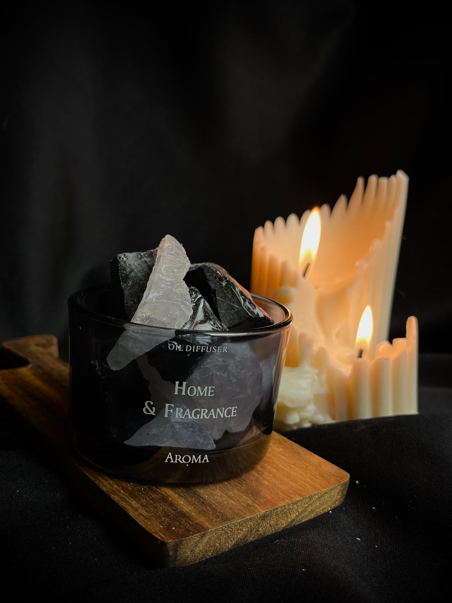 Namų kvapas su juodaisiais aromatiniais kristalais