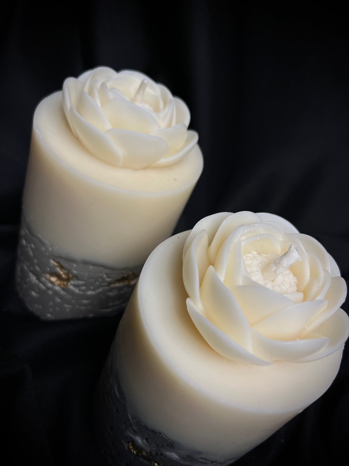 Apvali miglotos gėlės betono žvakė